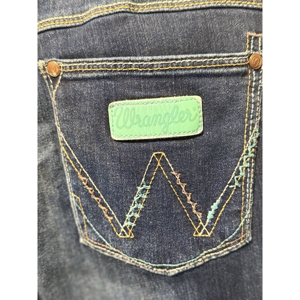 Wrangler Women’s Boot Cut Jeans Dark Wash Stretch Denim Size 5/6 x 32 - Picture 5 of 7